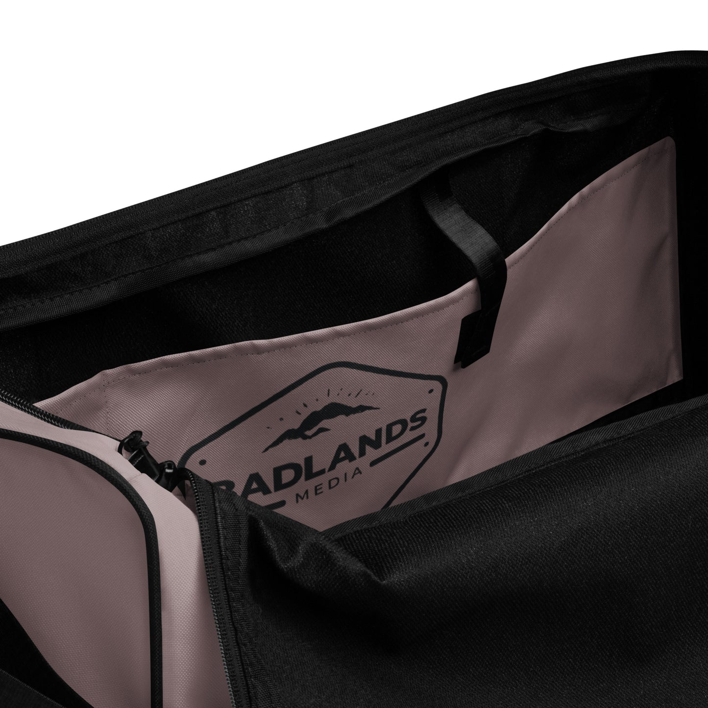 Badlands Extra Large Duffle Bag in pebble